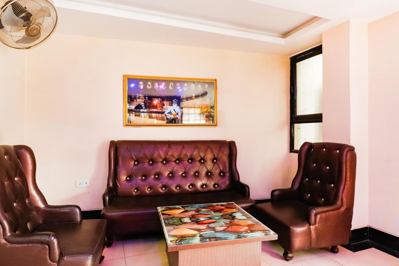 Oyo 71149 Jeet Residency Rewa מראה חיצוני תמונה
